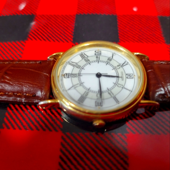 Citizen Eco-Drive J280-R013581 Titanium Date Box Solar Mens Watch Auth  Works - Japan Pre-owned Vintage